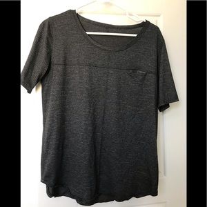 Lululemon grey short sleeve tee